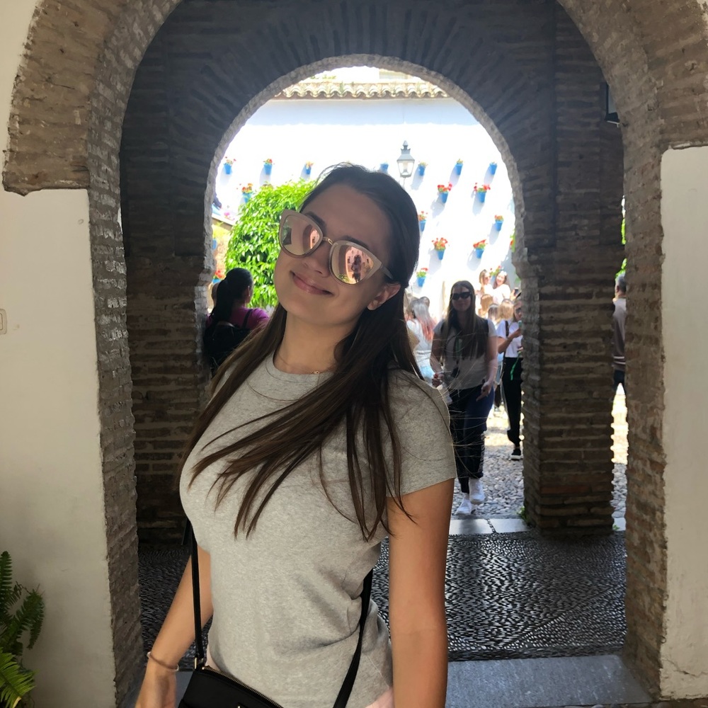 Meet your Posher, Kaysea